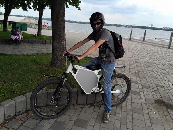 Група дніпропетровських ентузіастів розробила власну унікальну модель електровелосипеда