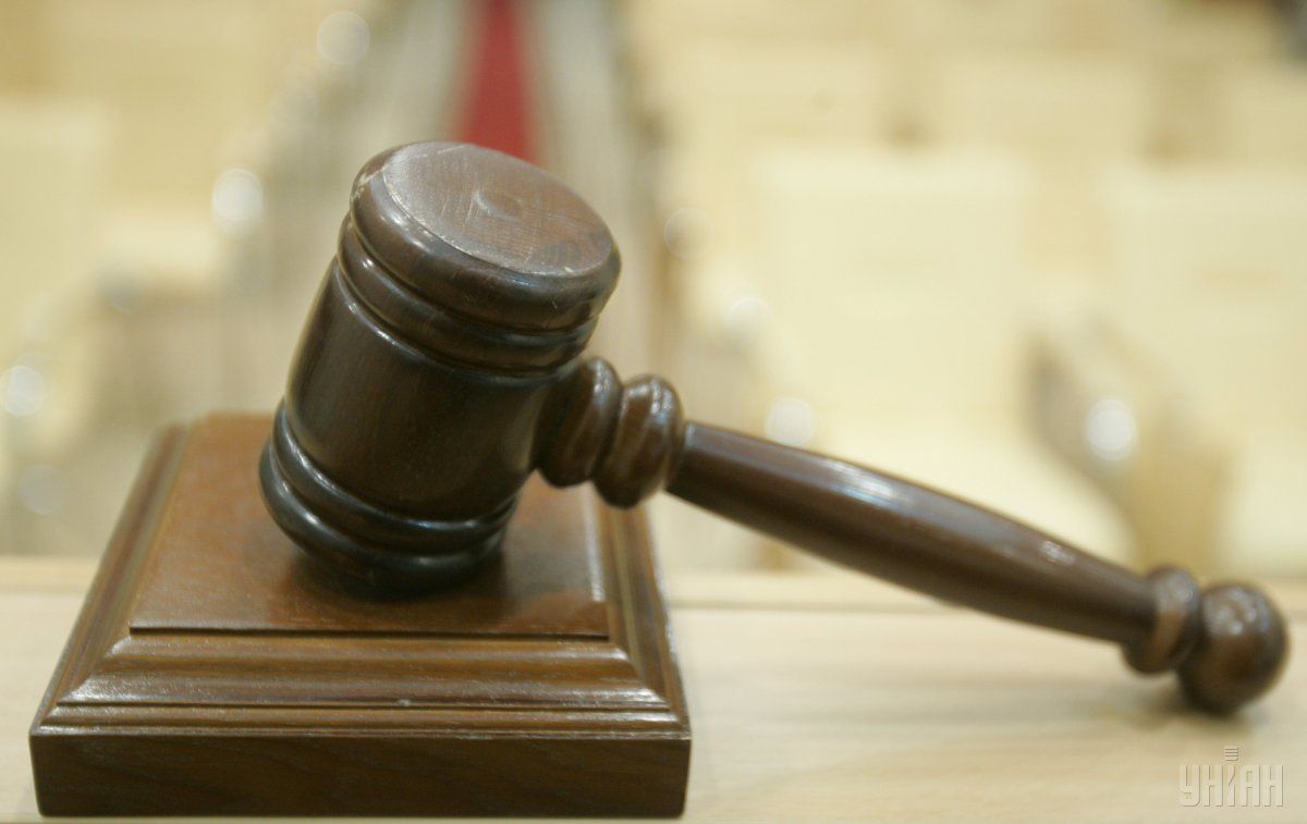 Прокуратура довела в суді вину батьків, які до смерті закатували трирічного сина