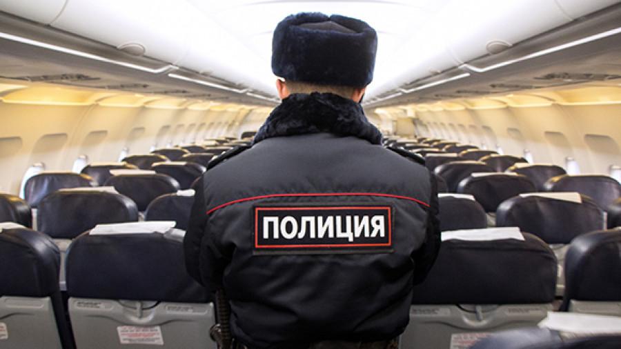 Дебошира доставили до чергової частини, де на нього склали протокол