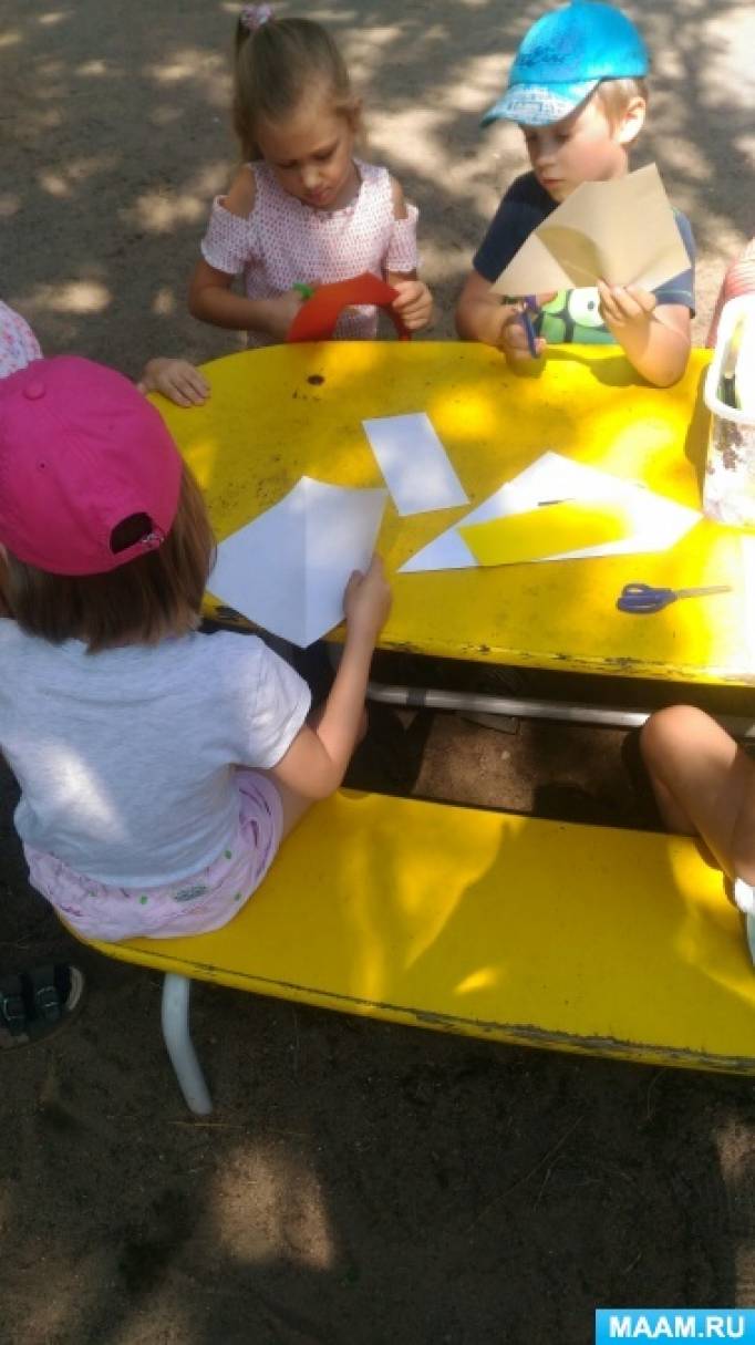 Орігамі «Сонечко» для дітей старшої групи   У роботі ми використовували: Папір орігамі одностороння