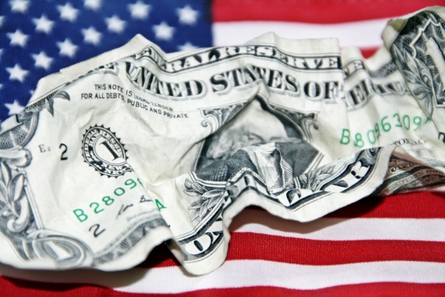 Прапор США і долар